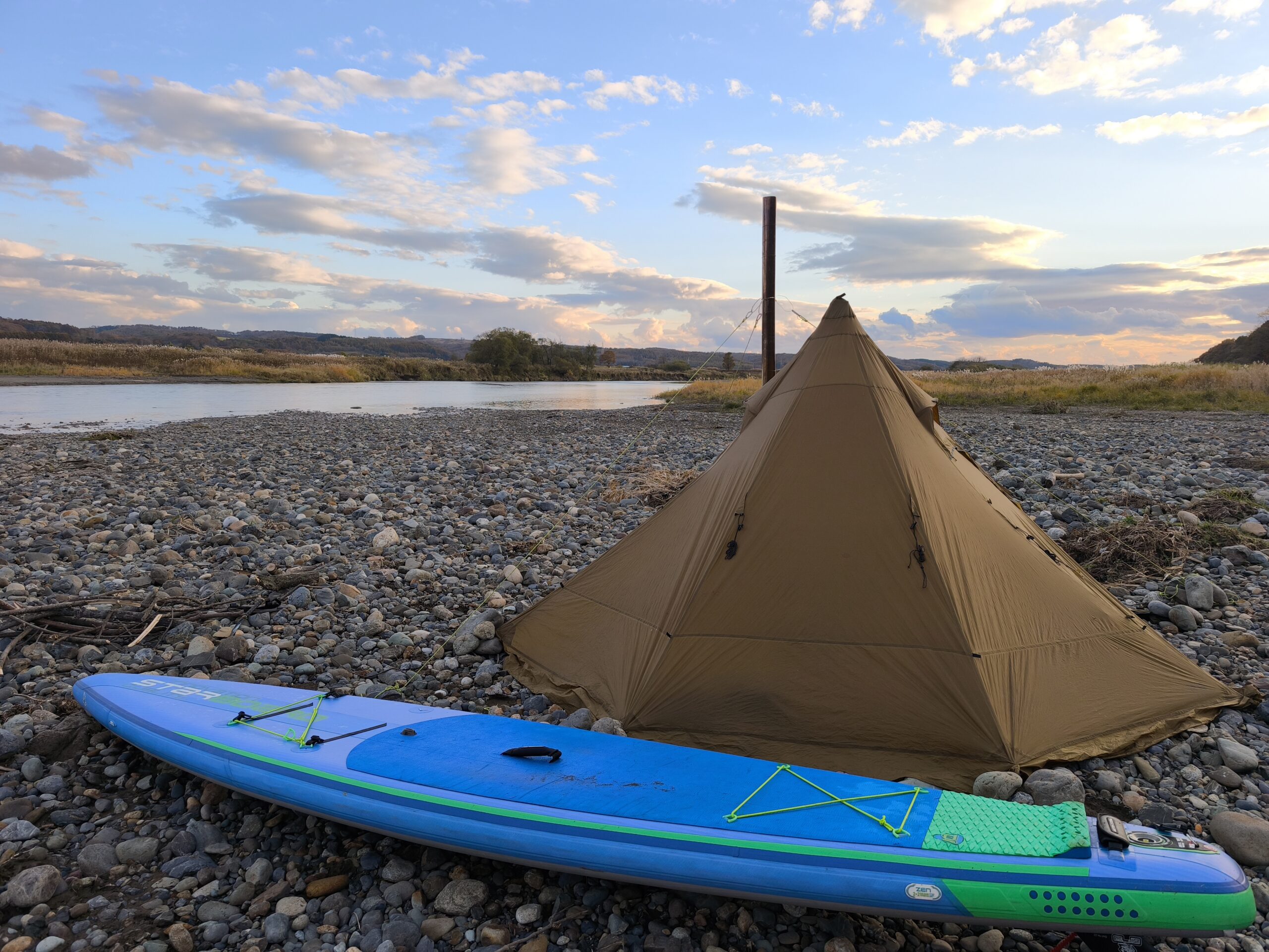 鵡川をSUPに薪ストーブを積んで1泊キャンプツーリング！